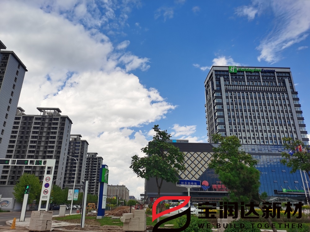 寶潤達(dá)外墻一體板項目